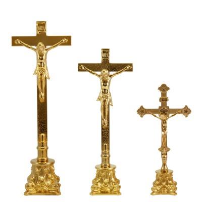 Croce da altare base capitello in ottone dorato tu | Semprini Arredi Sacri
