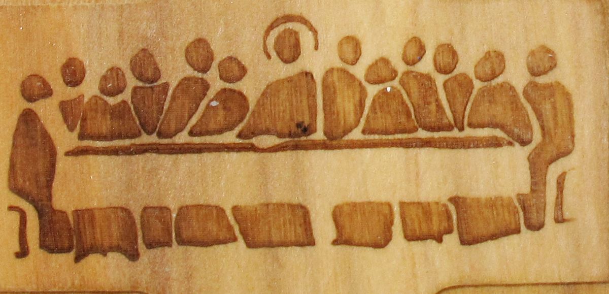 croce ultima cena in legno d'ulivo con laccio - 6 cm