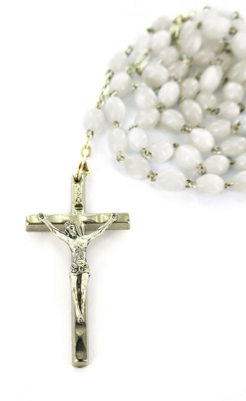 rosario imitazione madreperla mm 4 legatura ottone argentato bianco